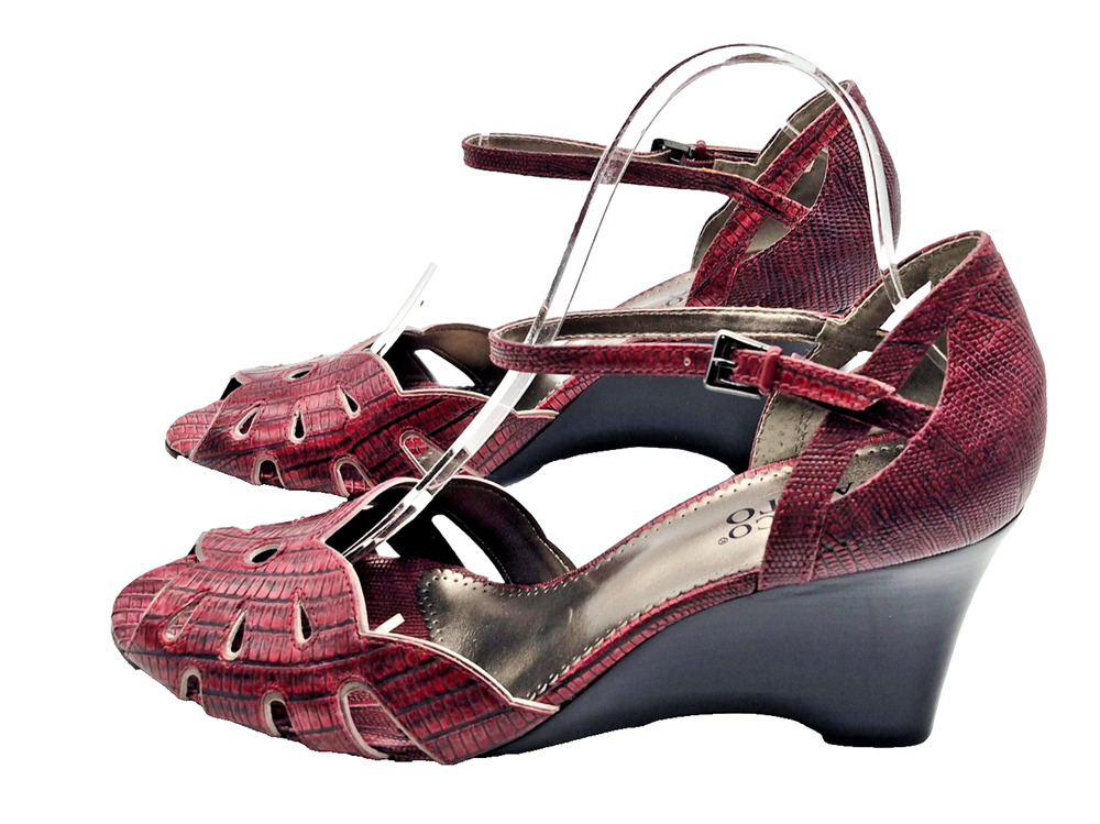 Franco Sarto Wedge Sandles Maroon Croc Leather T-Strap Peep Toe Pump 9.5M